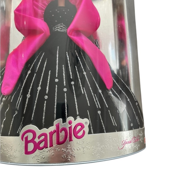 Holiday Edition Barbie 1998 - Picture 3 of 7